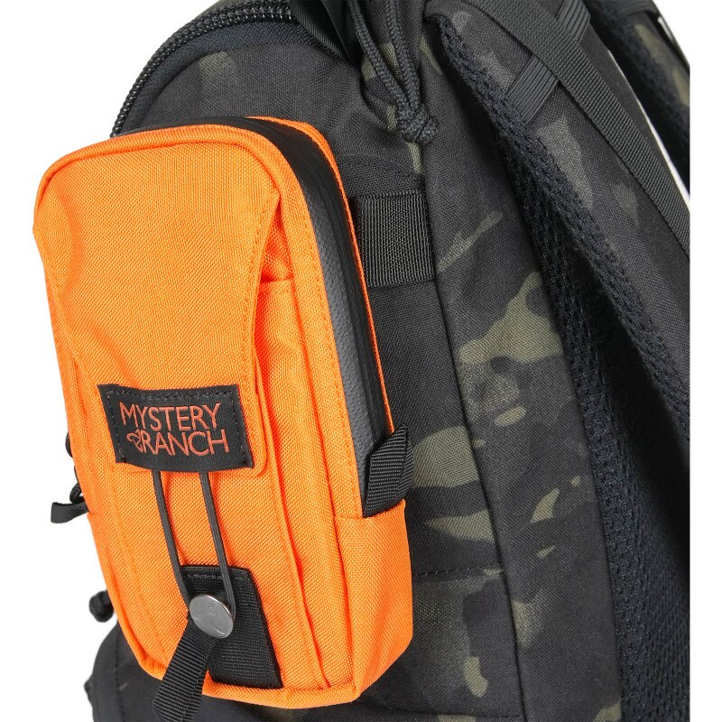 Tech Holster - Hunter (Detail, On Pack)